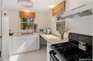 9 Point O Woods Rd S, Darien, CT 06820 - Photo 32