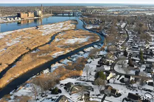 66 Bridgeview Pl, Stratford, CT 06614 - Photo 4