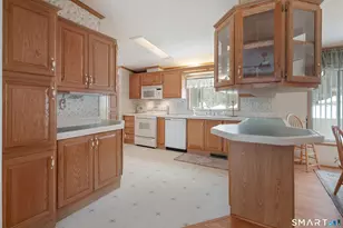 108 Clark Rd, Naugatuck, CT 06770 - Photo 6