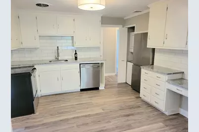 101 Haynes Road, West Hartford, CT 06117 - Photo 2