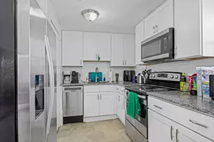 69 Seaver Cir, Bridgeport, CT 06606 - Photo 16