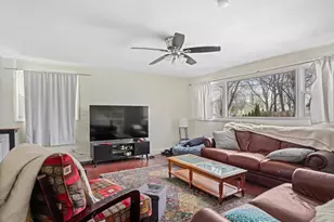 69 Seaver Cir, Bridgeport, CT 06606 - Photo 12