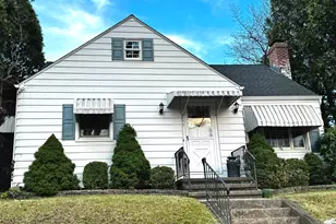 253 Kneeland Rd, New Haven, CT 06512 - Photo 1