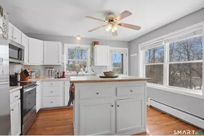 17 Vine Street, Putnam, CT 06260 - Photo 4