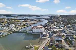 22 W Main St, Groton, CT 06355 - Photo 38