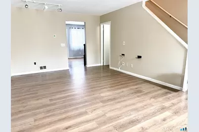 91 Hampton Park #91, Branford, CT 06405 - Photo 4