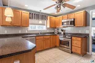 107 Amherst Dr, Manchester, CT 06042 - Photo 6