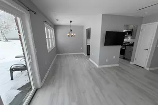 43 Southwind Ln, Milford, CT 06460 - Photo 2