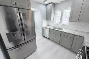 43 Southwind Ln, Milford, CT 06460 - Photo 8