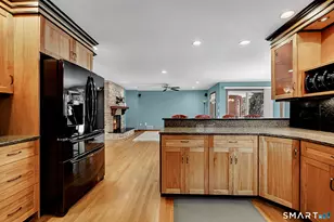 21 Hidden Valley Dr, Rocky Hill, CT 06067 - Photo 10