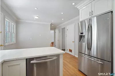 39 McIntosh Road, Stamford, CT 06903 - Photo 8