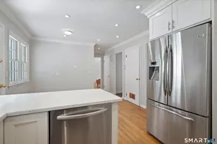 39 McIntosh Rd, Stamford, CT 06903 - Photo 8