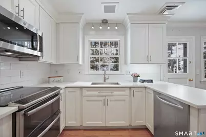 39 McIntosh Road, Stamford, CT 06903 - Photo 6