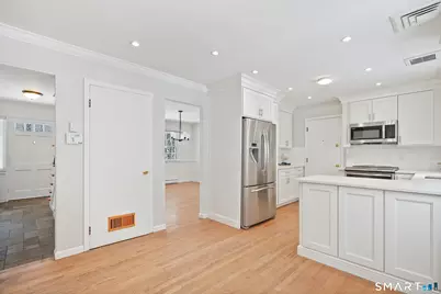 39 McIntosh Road, Stamford, CT 06903 - Photo 10