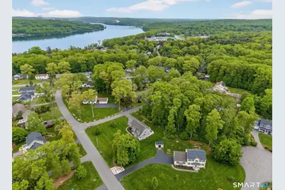 5 Tom Allyn Court, Ledyard, CT 06335 - Photo 2