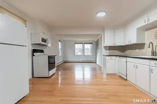 252 Melville Dr, Fairfield, CT 06825 - Photo 1