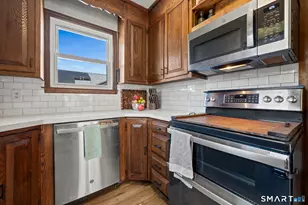 18 Oak St, Plymouth, CT 06786 - Photo 14