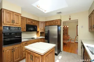 20 Smoke Hill Dr, New Fairfield, CT 06812 - Photo 10