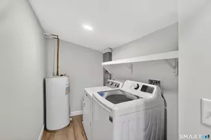 22 Woodlawn Ave, Waterford, CT 06385 - Photo 18