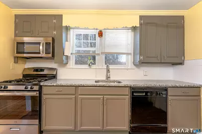 55 Bronx Avenue, Waterbury, CT 06705 - Photo 20