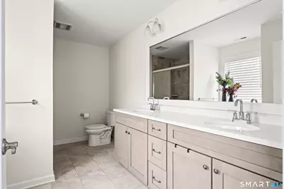 79 Cambridge Court #79, Simsbury, CT 06070 - Photo 16