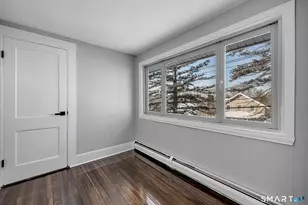 1054 Cooke St, Waterbury, CT 06704 - Photo 20