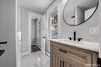 1054 Cooke Street, Waterbury, CT 06704 - Photo 12