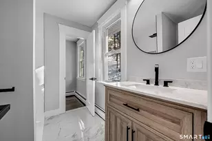 1054 Cooke St, Waterbury, CT 06704 - Photo 12