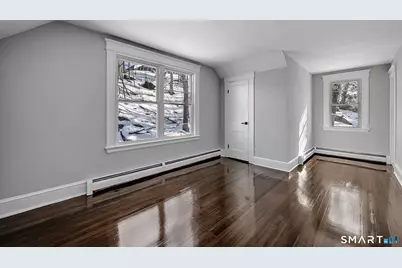 1054 Cooke Street, Waterbury, CT 06704 - Photo 16