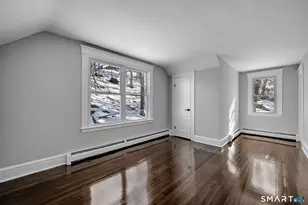 1054 Cooke St, Waterbury, CT 06704 - Photo 16