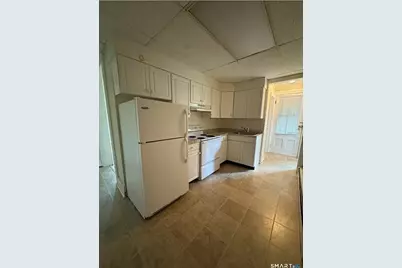 227 Broadway, Norwich, CT 06360 - Photo 6