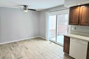 18 McIntosh Cir, Rocky Hill, CT 06067 - Photo 6