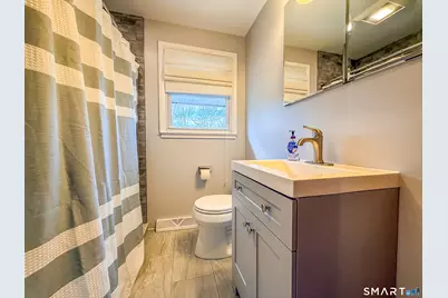 27 Londonderry Drive, Wallingford, CT 06492 - Photo 6