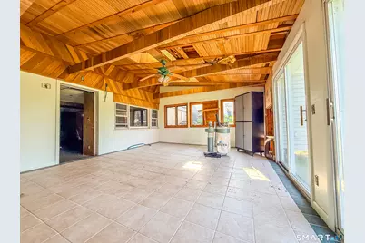 27 Londonderry Drive, Wallingford, CT 06492 - Photo 16