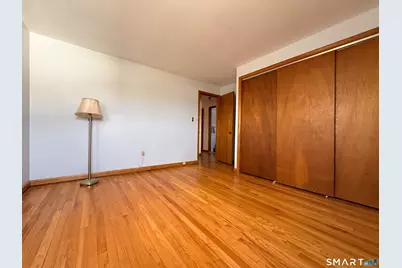 27 Londonderry Drive, Wallingford, CT 06492 - Photo 8