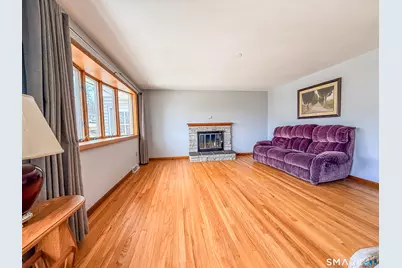 27 Londonderry Drive, Wallingford, CT 06492 - Photo 4