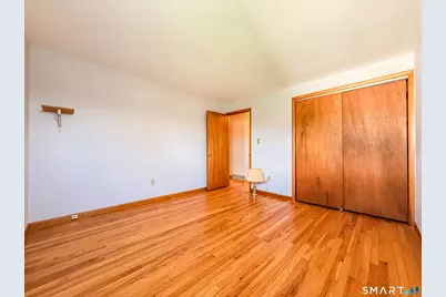 27 Londonderry Drive, Wallingford, CT 06492 - Photo 10