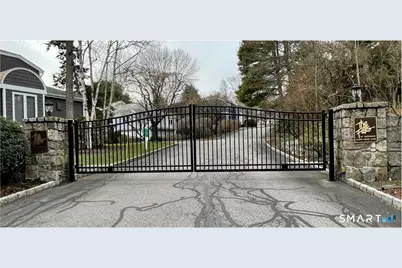 403 Silver Creek Lane #403, Norwalk, CT 06850 - Photo 2