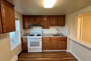 6 Pleasant St, Norwalk, CT 06855 - Photo 4