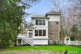 320 Chestnut Hill Rd, Stamford, CT 06903 - Photo 30