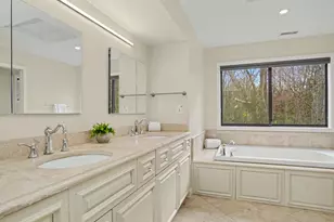 320 Chestnut Hill Rd, Stamford, CT 06903 - Photo 22