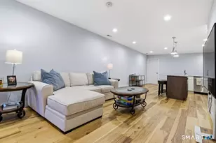 32-1/2 Village Rd, Milford, CT 06460 - Photo 16