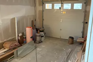 420 Greenwood St, Bridgeport, CT 06606 - Photo 8