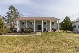 15 Driftway Point Rd, Danbury, CT 06811 - Photo 1