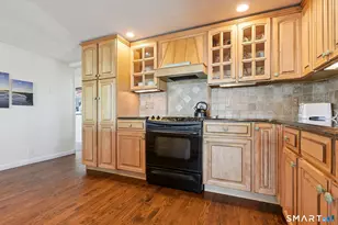 1010 Ocean Ave, West Haven, CT 06516 - Photo 10