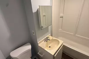 52 Crown St, Naugatuck, CT 06770 - Photo 8