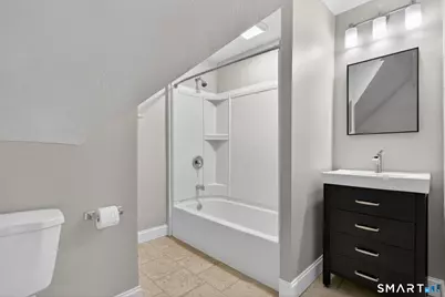 129 Francis Avenue #3rd Floor, Hartford, CT 06106 - Photo 14