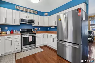 154 Hull St, Ansonia, CT 06401 - Photo 16