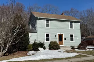 31 Mountain St, Vernon, CT 06066 - Photo 2