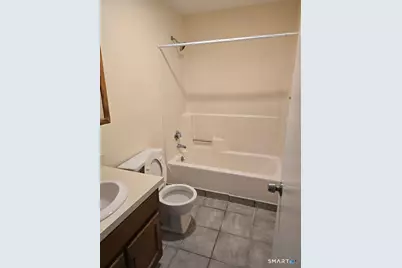 1440 Meriden Road #APT 7, Waterbury, CT 06705 - Photo 6